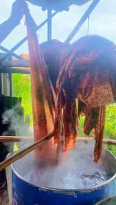 Kain batik cap eksklusif bahan katun sanforis / bahan batik warna mustatd kombinasi abu-abu