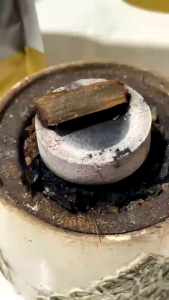 Agarwood Bouya Gaharu Buaya Kualitas Terbaik Asli Kalimantan | Bukhur | Dupa | Pengharum ruangan | Aromaterapi ISI 100 GRAM