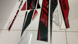 Bộ tem sirius 2021 màu trắng tem in lụa 3 lớp hàng nhập Thái Lan chất lượng cao dành trang trí riêng cho dòng xe này tem in lụa 3 lớp màu sắc rất đẹp và bền giá bán cực tốt bán lẻ như bán sỉ