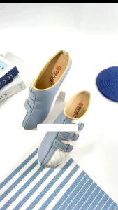 Sepatu Wanita Wedges ONE LOVE Model Bustong