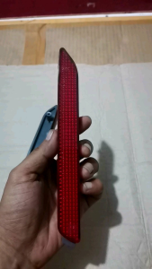 LAMPU REFLEKTOR BEMPER BELAKANG Innova 2005-2015 fortuner 2011-2015