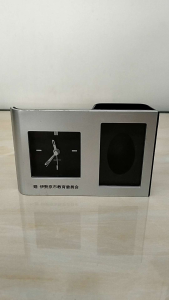 Đồng hồ để bàn báo thức hàng bãi Nhật