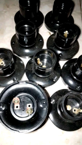 FITTING LAMPU HITAM PUSH ON SEPERTI BROCO
