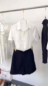 Áo sơ mi SAFIE kèm quần short đen ( ảnh chính chủ)