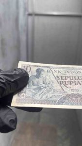 Uang Kertas 10 Rupiah 1958 Seri Pekerja Koleksi Kuno
