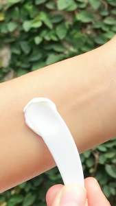 Tsamaaniya Acne Day Cream / Krim Siang Acne