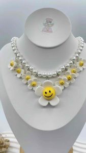 สร้อยมุกพร้อมจี้ หลายจี้ จี้เยอะ จี้อลังการ มีหลายแบบให้เลือกนะคะ