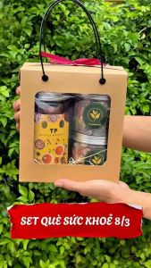 SET QUÀ Ý NGHĨA DÀNH CHO NGƯỜI PHỤ NỮ YÊU THƯƠNG CỦA CHÚNG TA - GỒM TÁO ĐỎ VÀ TRÀ THẢO MỘC