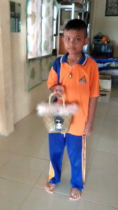 กระเป๋าสานกระจูดทรงเรือคิม 5x6นิ้ว ป้าแว่นแต่งสวย