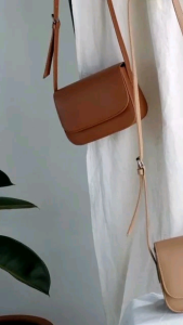Tas Selempang SALMA Slingbag Canting dan Lucu Like Import