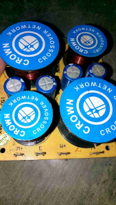 Crown 2way dividing network 500 watts