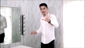 PULL&BEAR Kemeja Pria Putih Polos Panjang Slim Fit
