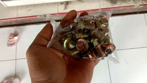 Baut Tutup oli motor yamaha Jupiter Vega crypton dll.