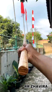 Tongkat pramuka merah putih dan polos bahan kayu panjang 160cm lingkar 3cm