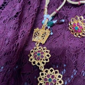 Necklace Mate Collection with a pair of Stud earrings ( Ready Stock) Premium Quality 😍