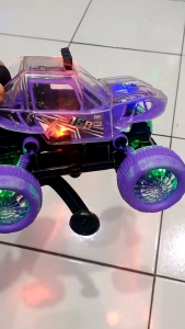Mainan Mobil Baterai Climbing Stunt Car D168-5