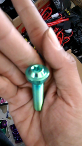 Baut Titanium Gr5 M10 drat 14 x 4cm Big Head Original Thailand
