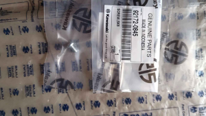 BAUT TUTUP PLAT POMPA OLI NINJA 150RR BAUT TUTUP PLAT NINJA R RR OLD BAUT TUTUP COVER POMPA OLI SAMOING NINJA 150RR R 92172-0845