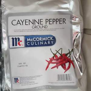 McCormick Cayenne Pepper Ground 1kg Foil Pack - Spicy Flavor Enhancer Culinary Use Kitchen Staple Cooking Ingredient