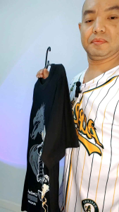 เสื้อยืดสีดำโอเวอร์ไซส์สกรีนลายหน้าหลังลายซามูไรมังกร