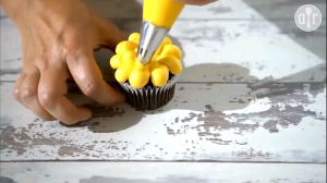 1 Set Spuit + Piping Silikon + Coupler Converter