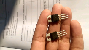 Transistor TR TIP 31-32 ST