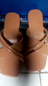 HR 10 Sandal Teplek Sandal Wanita Sandal Kekinian Flat Silang