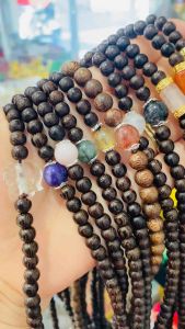 Vòng tay gỗ trầm hương mic đá hồ ly tình duyên