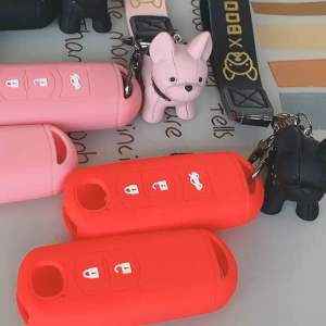 ปลอกกุญเเจ ชุดพวงกุญเเจ รถ Mazda For Smart Key ชุดสีชมพู รีโมทรถ Mazda2 / Mazda3 / CX5