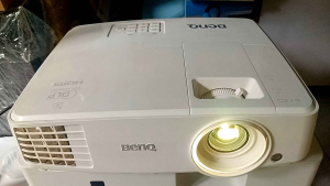 Máy chiếu cũ benq ms524 như mới giá rẻ