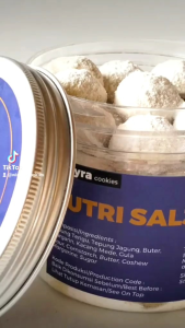 Wicyra Putri Salju Mede Snowball Cookies