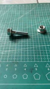 Baut Flange M8x25 kunci 12: Pengertian & Aplikasi