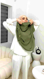 Hijabs and Such Warda Plain Premium Chiffon bubble Instant hijab with Charm by Mootyara authentic