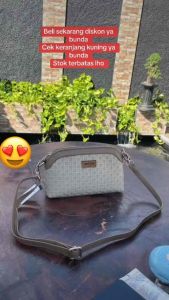 Tas Selempang Wanita Terbaru Bisa COD - Tas Selempang Kekinian Tas Simple Buat Jalan Jalan Terbaru Sling bag Hanbag Shoulder bag