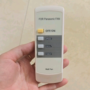 điều khiển  quạt treo tường Panasonic