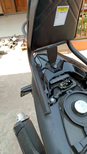 senderan belakang buat motor Vario 160 dan Spacy model bulat