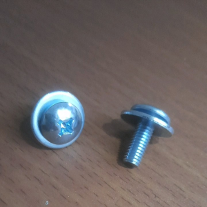 baut bodi suzuki isi 20pcs