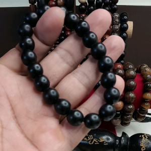 Gelang Kelor Hitam 10mm & Gelang Bertuah: Manfaat dan Desain Unik