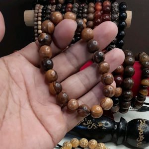 Gelang kayu gaharu wangi 10mm