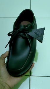 Sepatu Kasual Kulit Pria Sepatu Chungky Wallabee