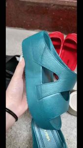 Dép quai ngang nữ đi mưa cao gót 5cm êm chân chất liệu nhựa dẻo đế đúc siêu bền