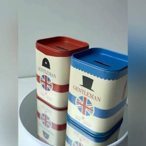 ถังทิ้งใบมีดโกน กล่องทิ้งใบมีดโกน กระปุกออมสิน บริเวณ Barber Shop