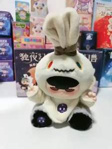 Genuine MOMOO Lonely Night Fantasy Beats Plush Blind Whisper Craft Trendy toy Figurine Hanging