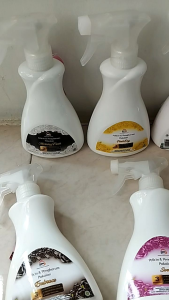 Pelicin dan Pewangi Pengharum Mawar Super Laundry Spray 350 ml