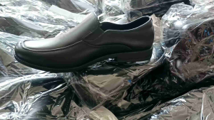 คัทชูผู้ชาย รองเท้า ดำรองเท้า ยางผสม PVC รับประกันทรง 40-45 คู่