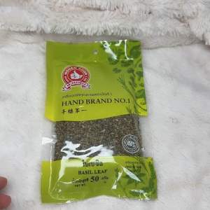 ตรามือที่1ใบเบซิลหรือโหระพาฝรั่ง 50กรัม