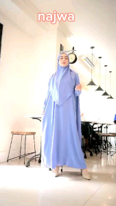 Model Gaun Najwa Kalong Plus Kerudung Geblus Gamis Crinkel Polos Syari Busui Resleting Depan