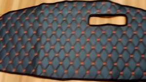 Alas Dashboard Mobil motif wajik calya sigra benang merah