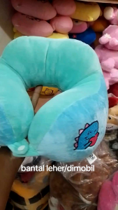 bantal leher karakter