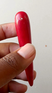 Bandul Kalung Batu Marjan Merah: Aksesoris Pria Elegan